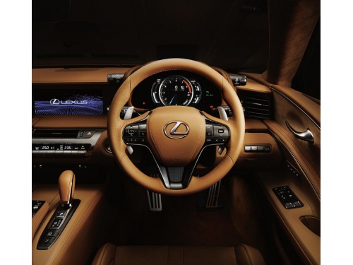 Характеристики автомобиля Lexus LC500 500 L Package (11.2021 - 05.2023): фото, вместимость, скорость, двигатель, топливо, масса, отзывы