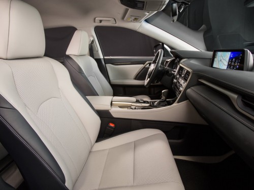Характеристики автомобиля Lexus RX300 2.0t AT AWD Executive Line (11.2017 - 08.2019): фото, вместимость, скорость, двигатель, топливо, масса, отзывы