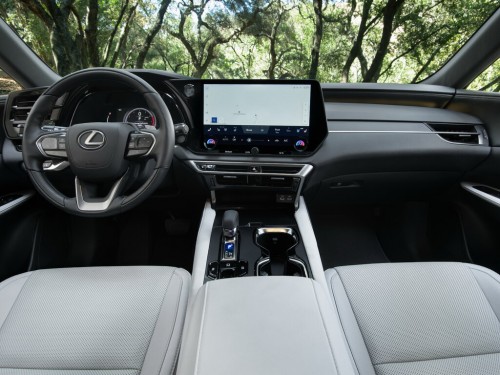 Характеристики автомобиля Lexus RX350 2.4 AT Premium (11.2022 - н.в.): фото, вместимость, скорость, двигатель, топливо, масса, отзывы