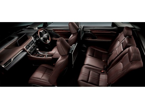 Характеристики автомобиля Lexus RX450h RX450h Version L (08.2019 - 06.2020): фото, вместимость, скорость, двигатель, топливо, масса, отзывы