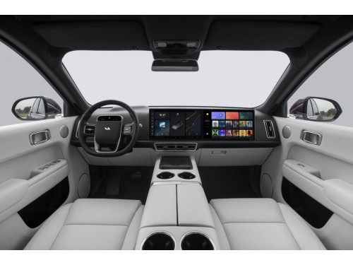 Характеристики автомобиля Li L9 1.5 SSR Max (06.2022 - н.в.): фото, вместимость, скорость, двигатель, топливо, масса, отзывы