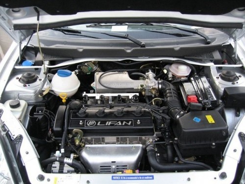 Характеристики автомобиля Lifan Breez 1.6 MT CX (02.2008 - 08.2010): фото, вместимость, скорость, двигатель, топливо, масса, отзывы
