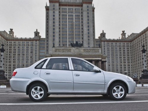 Характеристики автомобиля Lifan Breez 1.3 MT BX (09.2010 - 07.2012): фото, вместимость, скорость, двигатель, топливо, масса, отзывы