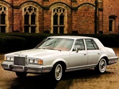Lincoln Continental 3.8 AT Givenchy Designer Series (02.1981 - 10.1982)