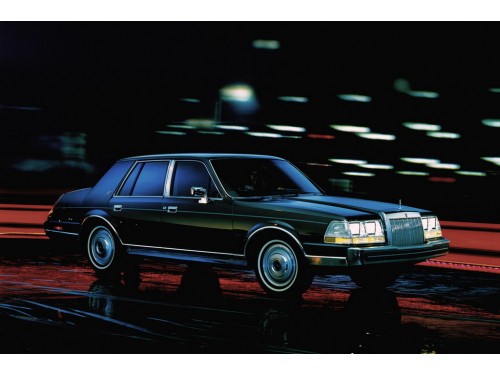 Характеристики автомобиля Lincoln Continental 2.4 Turbo Diesel AT Valentino Designer Series (08.1983 - 07.1985): фото, вместимость, скорость, двигатель, топливо, масса, отзывы