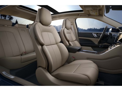 Характеристики автомобиля Lincoln Continental 2.7 AT AWD Select (09.2016 - 08.2019): фото, вместимость, скорость, двигатель, топливо, масса, отзывы