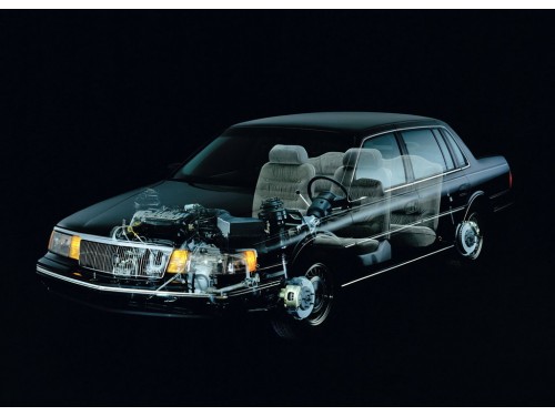 Характеристики автомобиля Lincoln Continental 3.8 AT Executive (10.1993 - 10.1994): фото, вместимость, скорость, двигатель, топливо, масса, отзывы