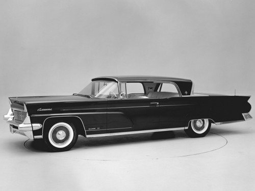 Характеристики автомобиля Lincoln Continental 7.0 AT (11.1958 - 10.1959): фото, вместимость, скорость, двигатель, топливо, масса, отзывы