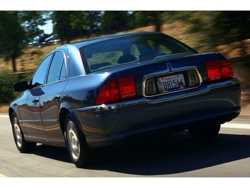 Характеристики автомобиля Lincoln LS 3.9 AT LSE V8 (06.2001 - 05.2002): фото, вместимость, скорость, двигатель, топливо, масса, отзывы