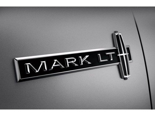 Характеристики автомобиля Lincoln Mark LT 5.4 AT 4x4 Supercrew 150 (07.2006 - 06.2008): фото, вместимость, скорость, двигатель, топливо, масса, отзывы