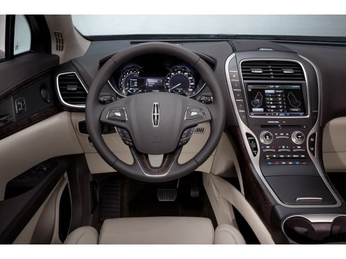 Характеристики автомобиля Lincoln MKX 2.7T AT AWD Select (04.2014 - 06.2018): фото, вместимость, скорость, двигатель, топливо, масса, отзывы