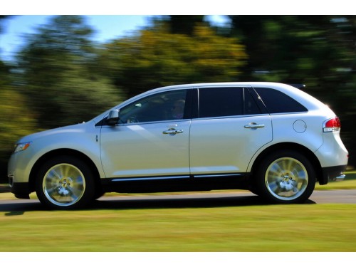 Характеристики автомобиля Lincoln MKX 3.7 AT AWD Elite (07.2010 - 03.2014): фото, вместимость, скорость, двигатель, топливо, масса, отзывы