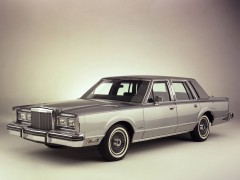 Lincoln Town Car 5.0 AT Cartier (09.1981 - 10.1982)