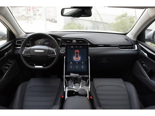 Характеристики автомобиля Maxus EUNIQ 6 70 kWh Extra Premium (05.2021 - 09.2022): фото, вместимость, скорость, двигатель, топливо, масса, отзывы