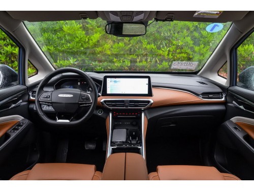 Характеристики автомобиля Maxus G50 Plus 1.5T DCT Airworthiness (04.2021 - 07.2022): фото, вместимость, скорость, двигатель, топливо, масса, отзывы