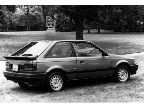 Характеристики автомобиля Mazda 323 1.6i MT 4WD (08.1987 - 08.1989): фото, вместимость, скорость, двигатель, топливо, масса, отзывы