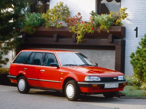 Характеристики автомобиля Mazda 323 1.7d MT (08.1987 - 01.1995): фото, вместимость, скорость, двигатель, топливо, масса, отзывы