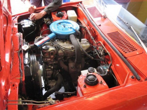 Характеристики автомобиля Mazda 323 1.4 MT V (03.1978 - 05.1979): фото, вместимость, скорость, двигатель, топливо, масса, отзывы