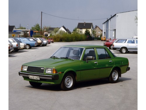 Характеристики автомобиля Mazda 626 2.0 AT (03.1979 - 08.1980): фото, вместимость, скорость, двигатель, топливо, масса, отзывы