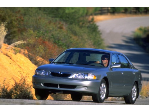 Характеристики автомобиля Mazda 626 2.5 MT ES (12.1997 - 12.1999): фото, вместимость, скорость, двигатель, топливо, масса, отзывы