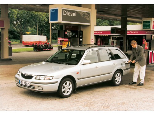 Характеристики автомобиля Mazda 626 1.8 MT Exclusive (04.1997 - 12.1999): фото, вместимость, скорость, двигатель, топливо, масса, отзывы