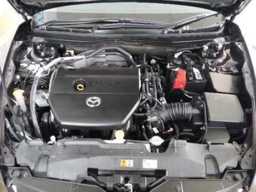 Характеристики автомобиля Mazda Atenza 2.0 20C (01.2008 - 12.2009): фото, вместимость, скорость, двигатель, топливо, масса, отзывы