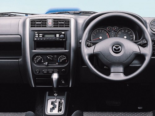 Характеристики автомобиля Mazda AZ-Offroad 660 XC (01.2002 - 09.2004): фото, вместимость, скорость, двигатель, топливо, масса, отзывы