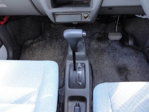 Характеристики автомобиля Mazda AZ-Wagon 660 ZX (05.1997 - 09.1998): фото, вместимость, скорость, двигатель, топливо, масса, отзывы