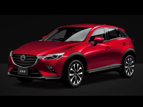 Характеристики автомобиля Mazda CX-3 1.5 15S (08.2022 - н.в.): фото, вместимость, скорость, двигатель, топливо, масса, отзывы