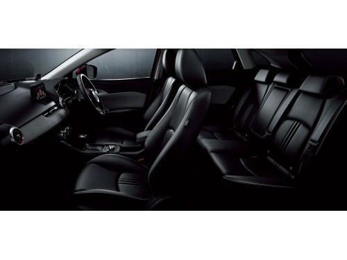 Характеристики автомобиля Mazda CX-3 1.5 15S 4WD (08.2022 - н.в.): фото, вместимость, скорость, двигатель, топливо, масса, отзывы
