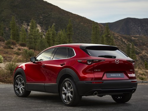 Характеристики автомобиля Mazda CX-30 61.1 kWh Respect (09.2021 - н.в.): фото, вместимость, скорость, двигатель, топливо, масса, отзывы