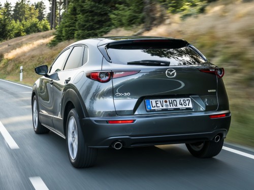 Характеристики автомобиля Mazda CX-30 61.1 kWh Control (09.2021 - н.в.): фото, вместимость, скорость, двигатель, топливо, масса, отзывы