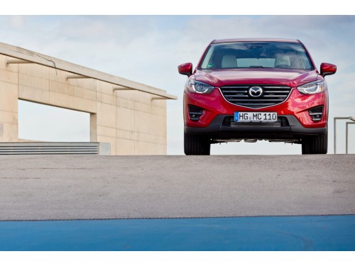 Характеристики автомобиля Mazda CX-5 2.2D AT Active (02.2015 - 05.2016): фото, вместимость, скорость, двигатель, топливо, масса, отзывы