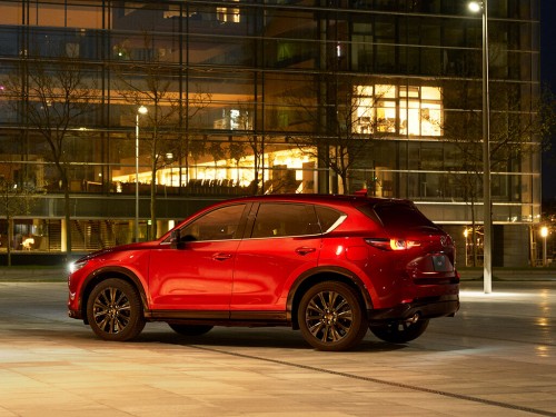 Характеристики автомобиля Mazda CX-5 2.0 20S Black Tone Edition (11.2021 - 10.2022): фото, вместимость, скорость, двигатель, топливо, масса, отзывы