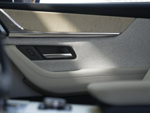 Характеристики автомобиля Mazda CX-90 3.3 AT Preferred (02.2023 - н.в.): фото, вместимость, скорость, двигатель, топливо, масса, отзывы