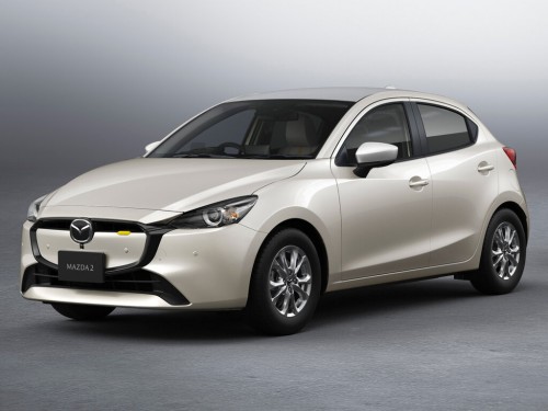 Характеристики автомобиля Mazda Mazda2 1.5 15C (03.2023 - 11.2023): фото, вместимость, скорость, двигатель, топливо, масса, отзывы