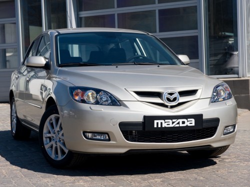 Характеристики автомобиля Mazda Mazda3 1.6 CD MT Active Plus (11.2007 - 03.2009): фото, вместимость, скорость, двигатель, топливо, масса, отзывы