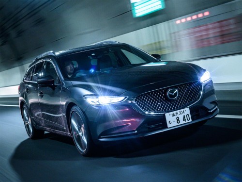 Характеристики автомобиля Mazda Mazda6 2.0 20S (12.2022 - н.в.): фото, вместимость, скорость, двигатель, топливо, масса, отзывы
