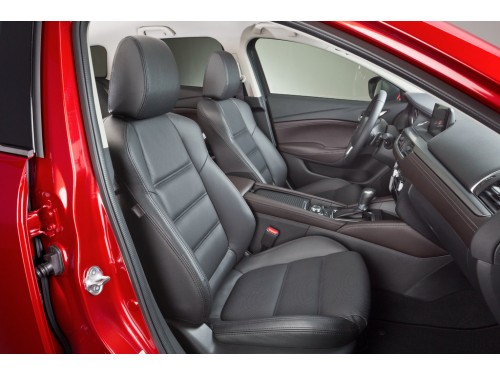 Характеристики автомобиля Mazda Mazda6 2.2 MT Exclusive-Line 4WD (02.2015 - 06.2018): фото, вместимость, скорость, двигатель, топливо, масса, отзывы