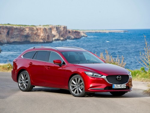 Характеристики автомобиля Mazda Mazda6 2.0 AT Exclusive-Line (07.2018 - н.в.): фото, вместимость, скорость, двигатель, топливо, масса, отзывы