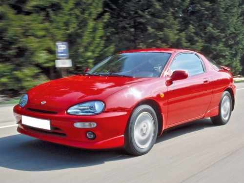 Характеристики автомобиля Mazda MX-3 1.6 MT (05.1991 - 12.1993): фото, вместимость, скорость, двигатель, топливо, масса, отзывы
