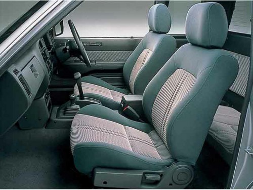 Характеристики автомобиля Mazda Proceed 2.6 Cab plus (06.1996 - 01.1999): фото, вместимость, скорость, двигатель, топливо, масса, отзывы