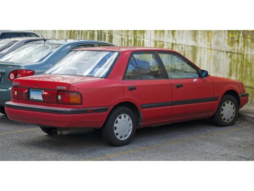 Характеристики автомобиля Mazda Protege 1.8 AT LX (06.1989 - 07.1994): фото, вместимость, скорость, двигатель, топливо, масса, отзывы