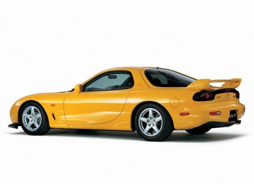 Характеристики автомобиля Mazda RX-7 Type RB (10.2000 - 08.2002): фото, вместимость, скорость, двигатель, топливо, масса, отзывы
