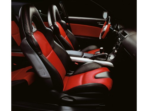 Характеристики автомобиля Mazda RX-8 1.3 MT Renesis (04.2004 - 10.2009): фото, вместимость, скорость, двигатель, топливо, масса, отзывы