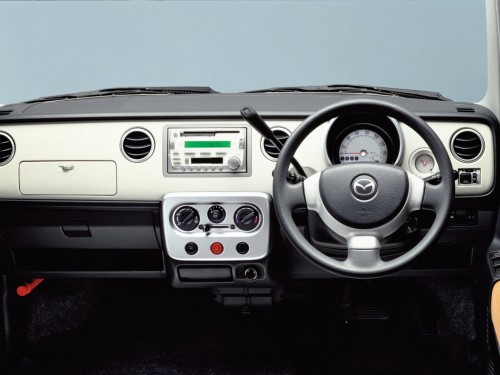 Характеристики автомобиля Mazda Spiano 660 Turbo (09.2003 - 09.2004): фото, вместимость, скорость, двигатель, топливо, масса, отзывы