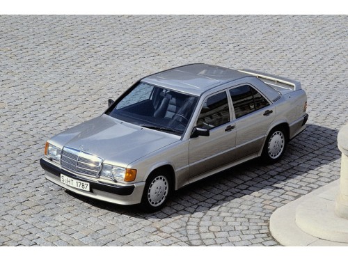 Характеристики автомобиля Mercedes-Benz 190 190 2.0 MT RUF version (09.1986 - 08.1988): фото, вместимость, скорость, двигатель, топливо, масса, отзывы