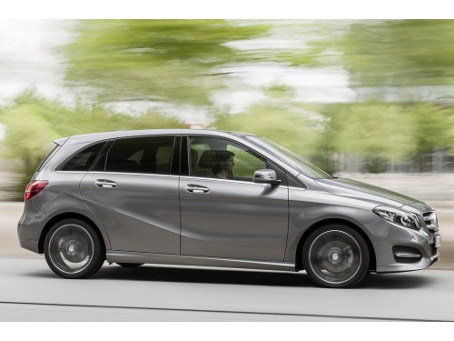 Характеристики автомобиля Mercedes-Benz B-Class B 160 MT Urban Line (08.2015 - 12.2018): фото, вместимость, скорость, двигатель, топливо, масса, отзывы