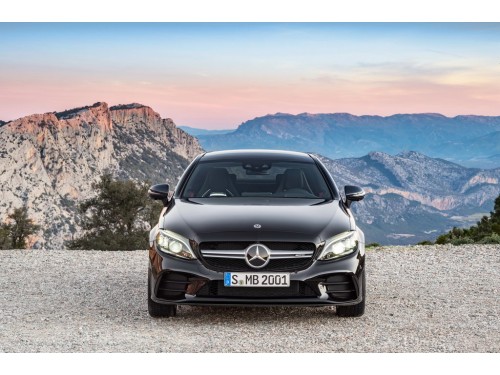 Характеристики автомобиля Mercedes-Benz C-Class C 43 AMG 4MATIC Особая серия (01.2020 - 08.2020): фото, вместимость, скорость, двигатель, топливо, масса, отзывы