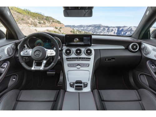 Характеристики автомобиля Mercedes-Benz C-Class C 43 AMG 4MATIC Особая серия (01.2020 - 08.2020): фото, вместимость, скорость, двигатель, топливо, масса, отзывы